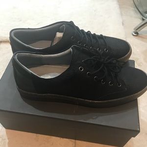 TCG coopers/black rhinos (never wore)